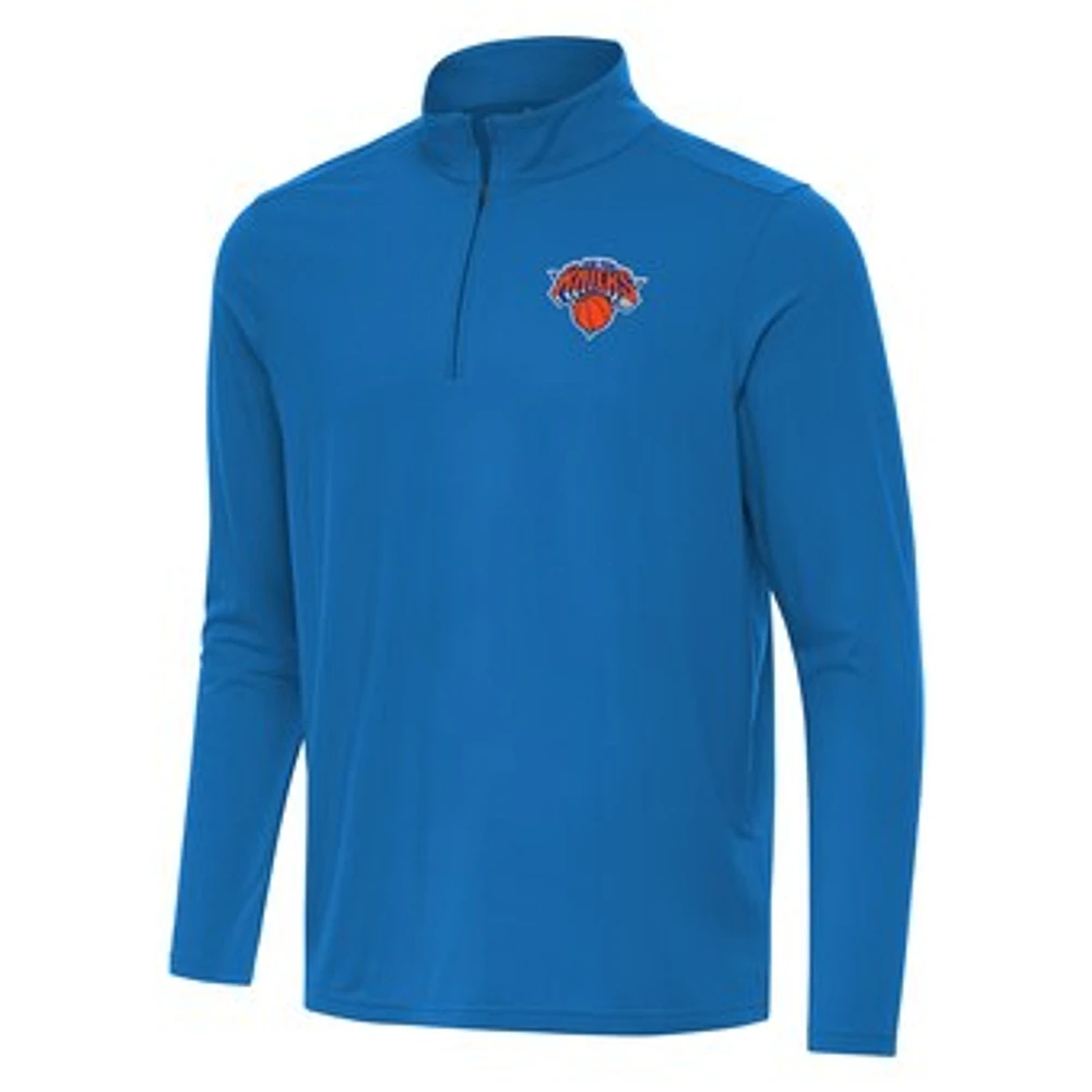 Men's Antigua New York Knicks Intent Quarter-Zip Top