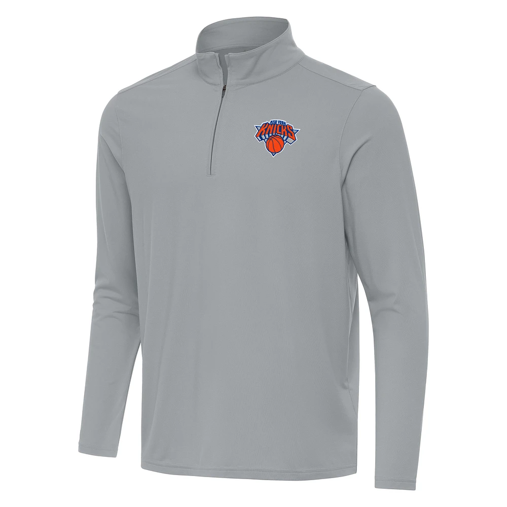 Men's Antigua New York Knicks Intent Quarter-Zip Top