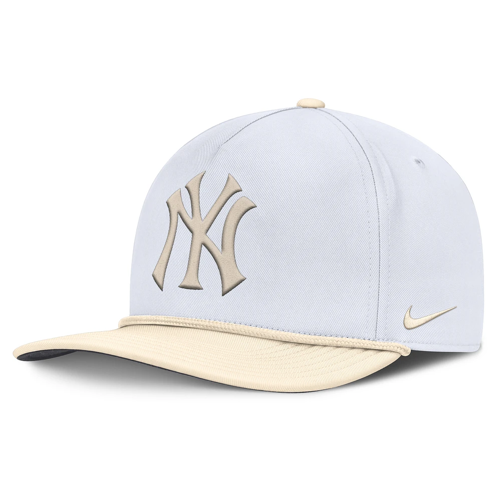 Men's Nike White/Cream New York Yankees Pro Performance Snapback Hat