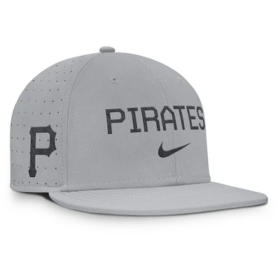 Men's Nike Gray Pittsburgh Pirates True Performance Fitted Hat