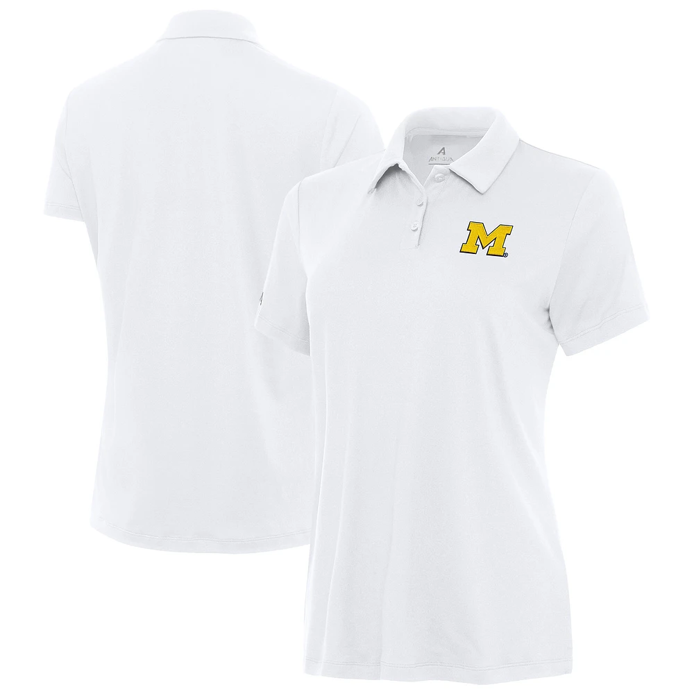 Women's Antigua White Michigan Wolverines Reprocess Polo