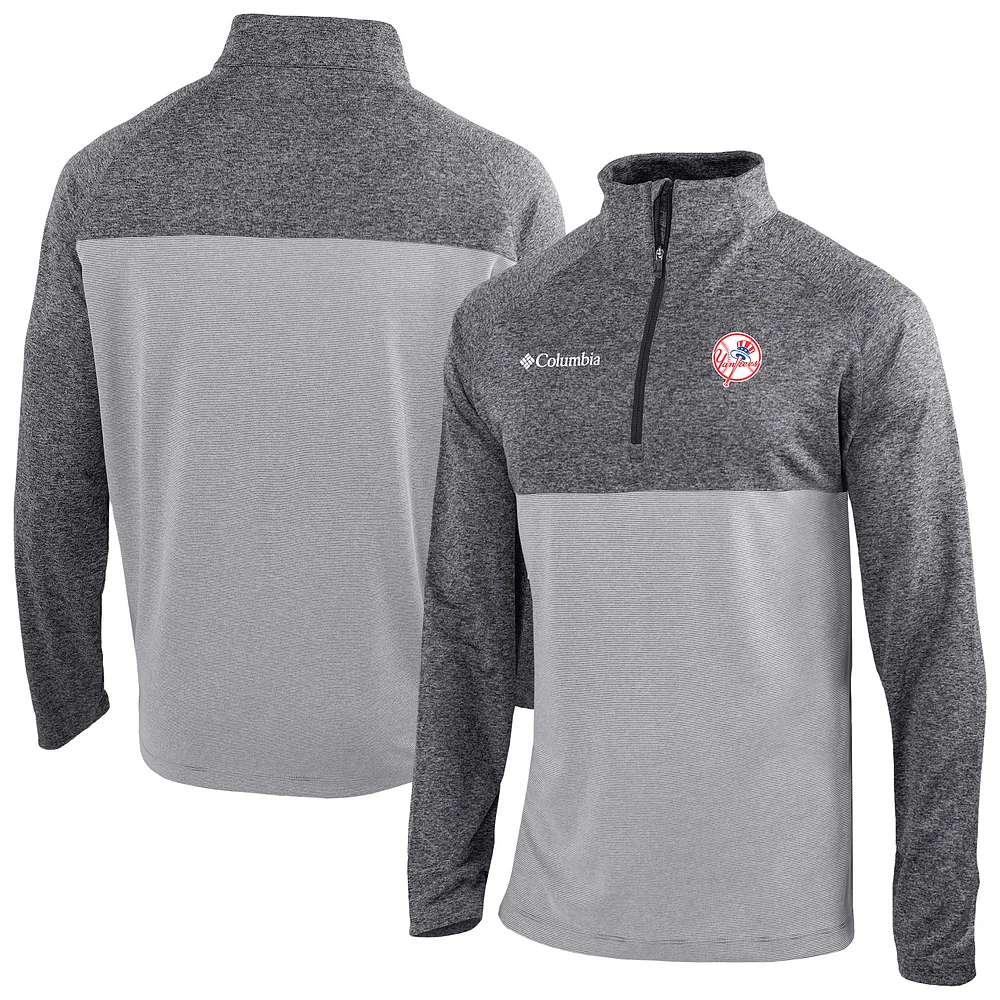 Men's Columbia Gray New York Yankees Omni-Wick Rockin' It Raglan Quarter-Zip Top
