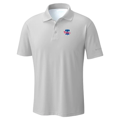 Men's Columbia Philadelphia Phillies Omni-Wick Low Drag Offshore Polo