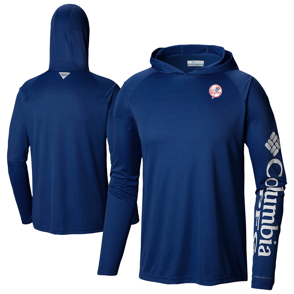 Men's Columbia Navy New York Yankees Omni-Wick Terminal Tackle Raglan Long Sleeve Hoodie T-Shirt