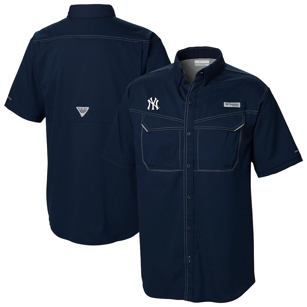 Men's Columbia Navy New York Yankees Omni-Wick Low Drag Offshore Button-Up Shirt