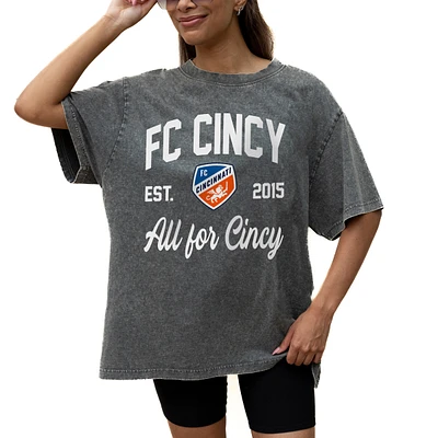 Women's Gameday Couture Gray FC Cincinnati Tackle Titan Oversized Snow Wash T-Shirt