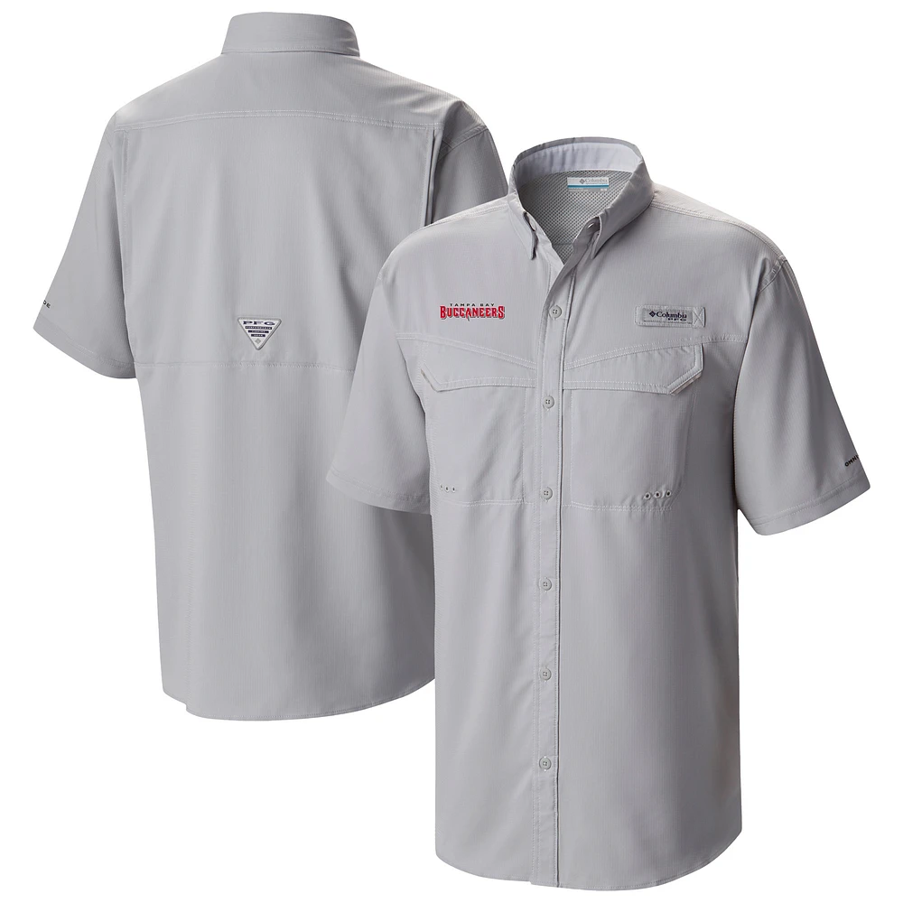 Men's Columbia Tampa Bay Buccaneers Low Drag Offshore Omni-Wick Button-Up Shirt