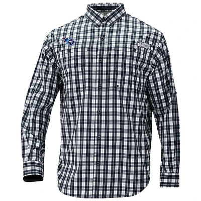 Men's Columbia Navy Tennessee Titans Super Slack Tide Long Sleeve Button-Up