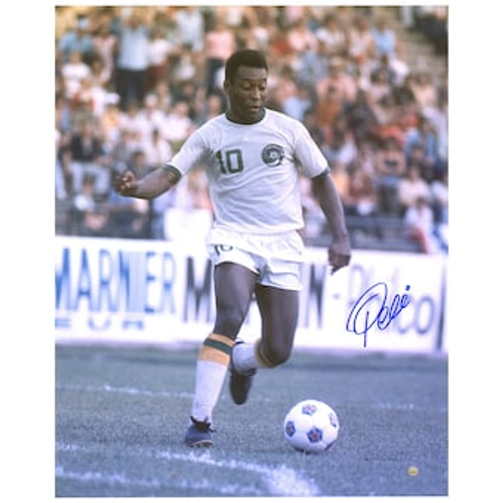 Pele New York Cosmos Autographed 16" x 20" Dribbling Photograph