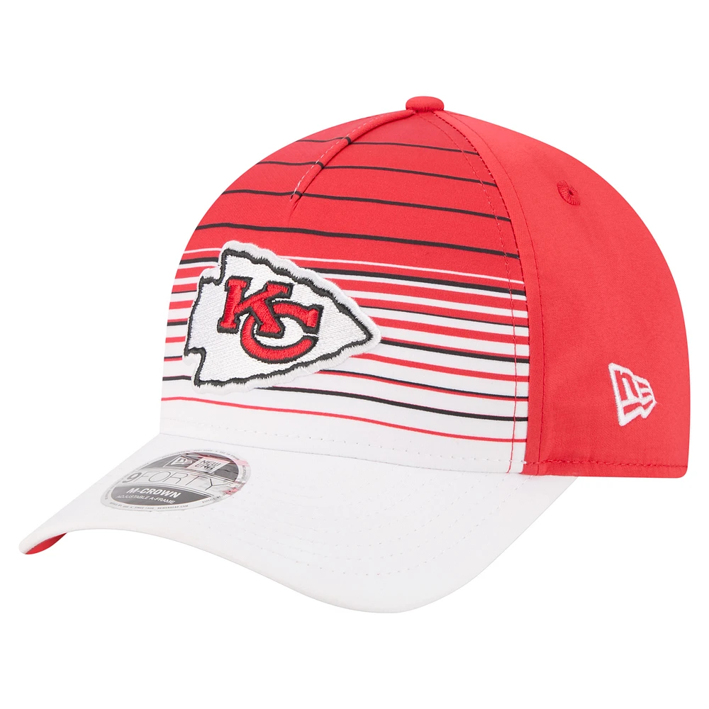 Men's New Era White/Red Kansas City Chiefs Adventure Gradient 9FORTY M-Crown A-Frame Adjustable Hat