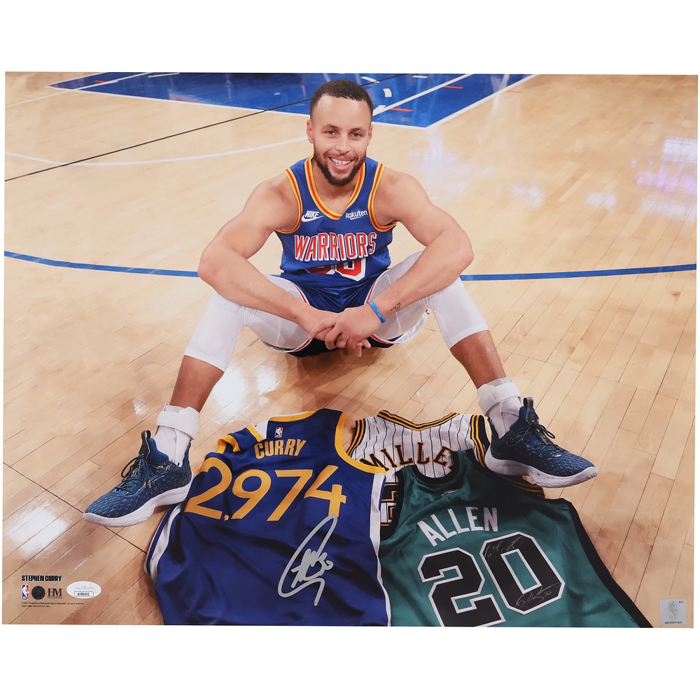 Stephen Curry Golden State Warriors Autographed 16" x 20" Three-Point Record Jersey Celebration Photograph Signed In Silver Ink - JSA