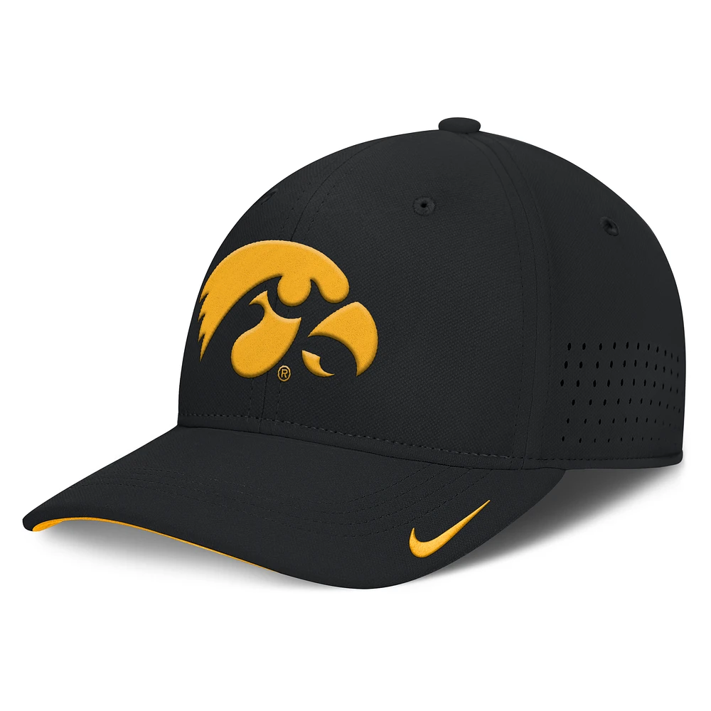 Men's Nike Black Iowa Hawkeyes 2025 On-Field Gameday Performance Flex Hat