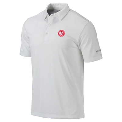Men's Columbia White Atlanta Hawks Omni-Wick Drive Polo