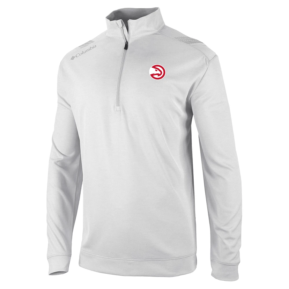Men's Columbia White Atlanta Hawks Oakland Downs Quarter-Zip Pullover