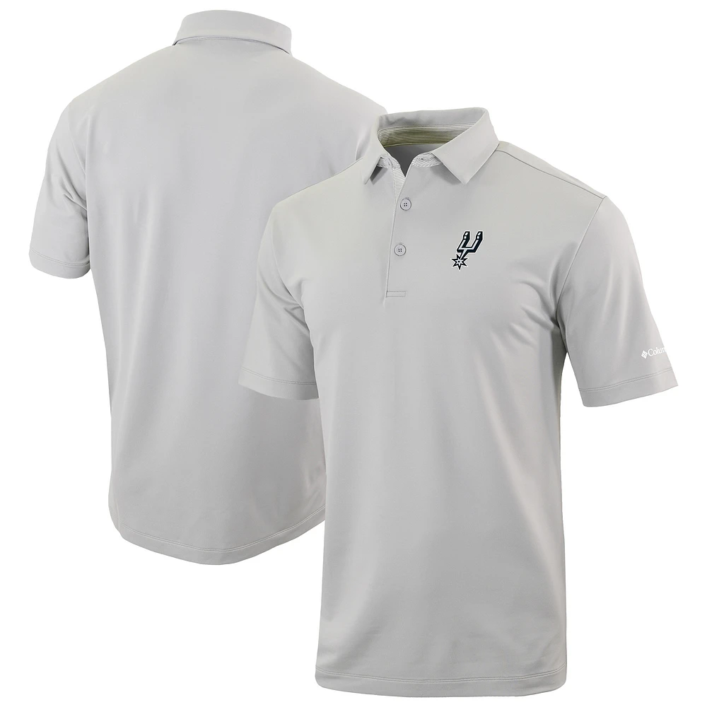 Men's Columbia Gray San Antonio Spurs Omni-Wick Even Lie Polo