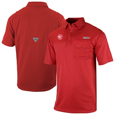 Men's Columbia Red Atlanta Hawks Omni-Wick Flycaster Pocket Polo