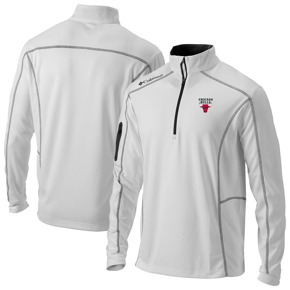 Men's Columbia White Chicago Bulls Omni-Wick Shotgun Quarter-Zip Pullover