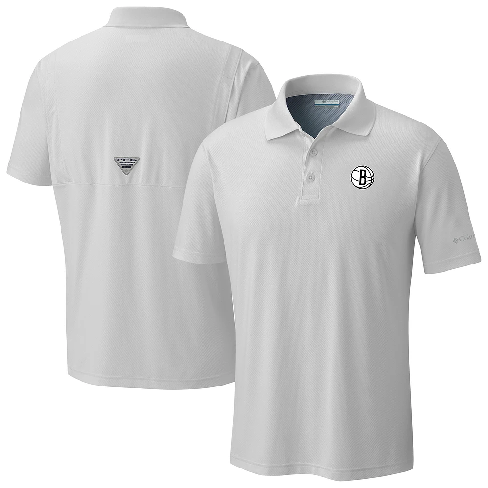 Men's Columbia White Brooklyn Nets Low Drag Offshore Polo
