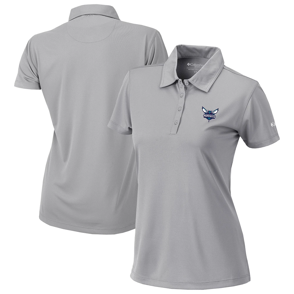 Women's Columbia Gray Charlotte Hornets Omni-Wick Birdie Polo