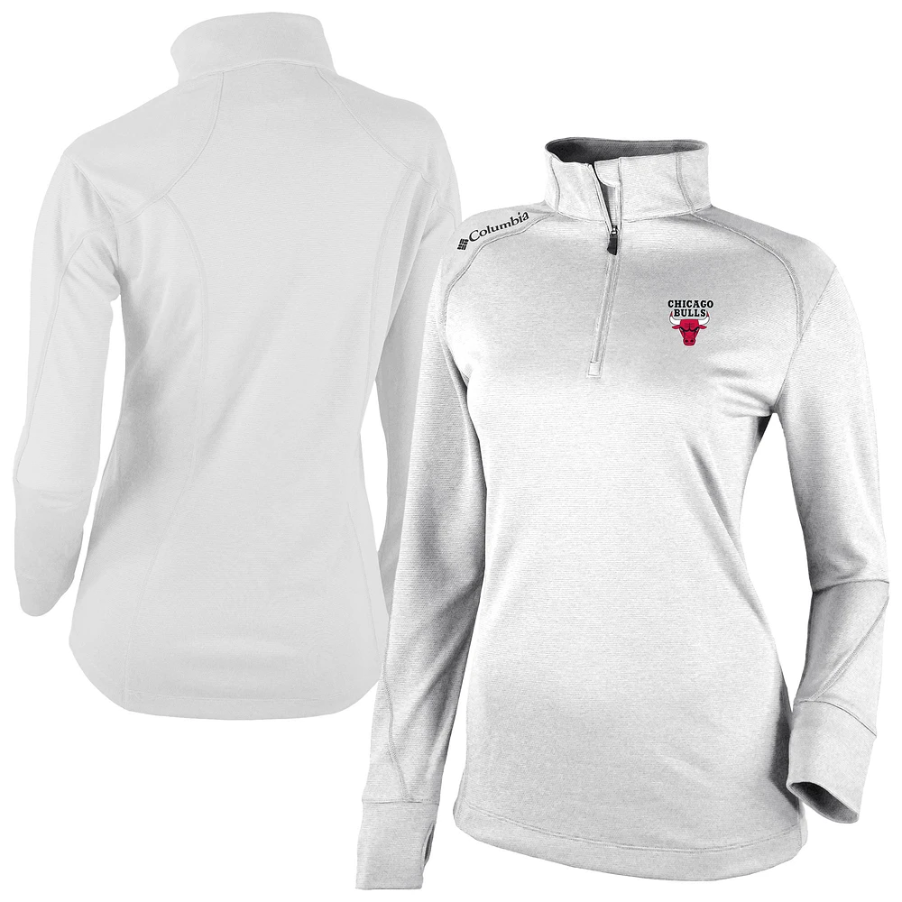 Women's Columbia White Chicago Bulls Omni-Wick Shotgun 2.0 Quarter-Zip Pullover Top