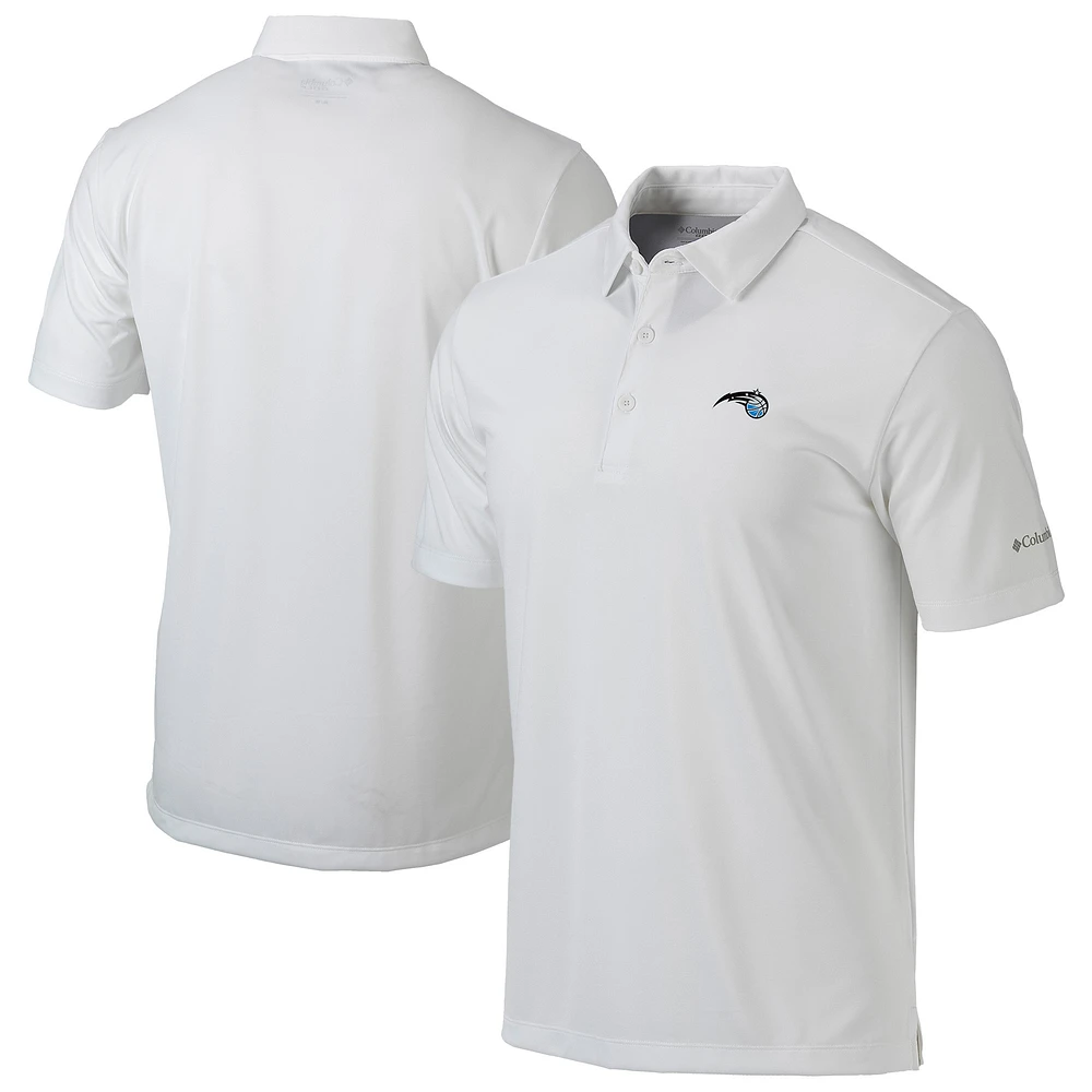 Men's Columbia White Orlando Magic Omni-Wick Drive Polo