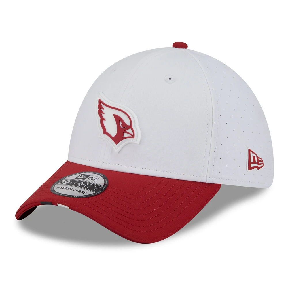 Men's New Era White/Cardinal Arizona Cardinals 2025 NFL Training Camp 39THIRTY Flex Hat