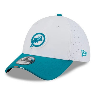 Men's New Era White/Aqua Miami Dolphins 2025 NFL Training Camp Throwback Logo 39THIRTY Flex Hat