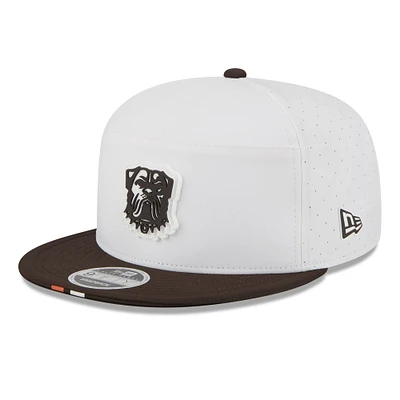 Men's New Era White/Brown Cleveland Browns 2025 NFL Training Camp Split Panel 9FIFTY Snapback Hat