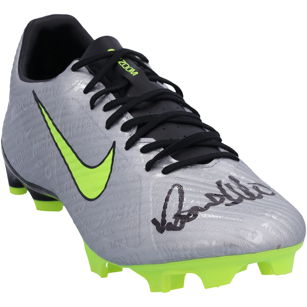 Ronaldo Nazario Real Madrid Autographed Mercurial Silver Nike Soccer Cleat - BAS