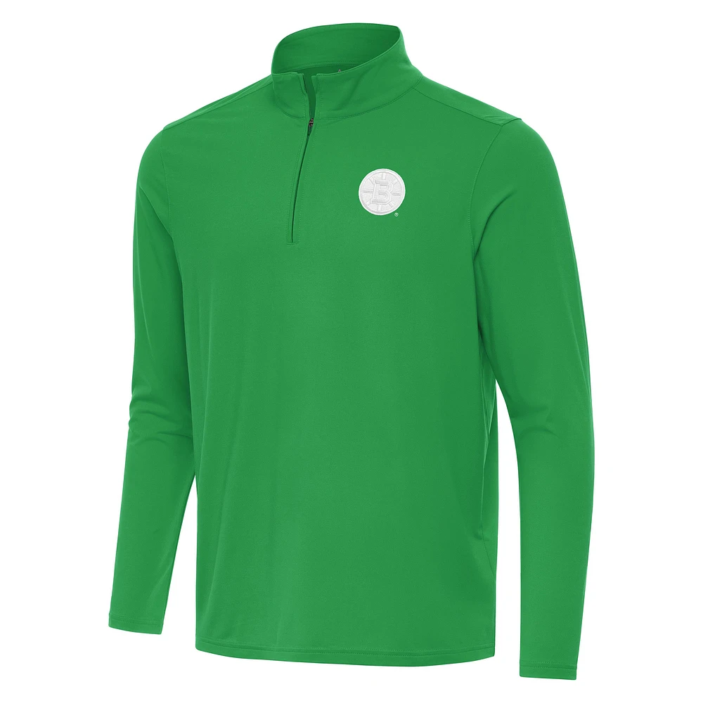 Men's Antigua Kelly Green Boston Bruins St. Patrick Intent Quarter-Zip Pullover Top