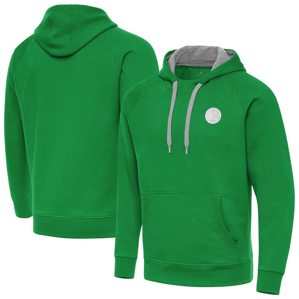 Men's Antigua Kelly Green Golden State Warriors St. Patrick's Day Victory Raglan Pullover Hoodie