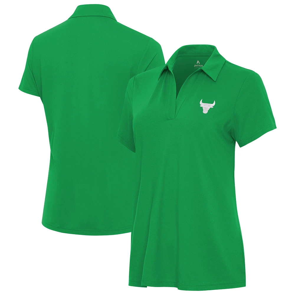 Women's Antigua Kelly Green Chicago Bulls St. Patrick's Day Era Polo