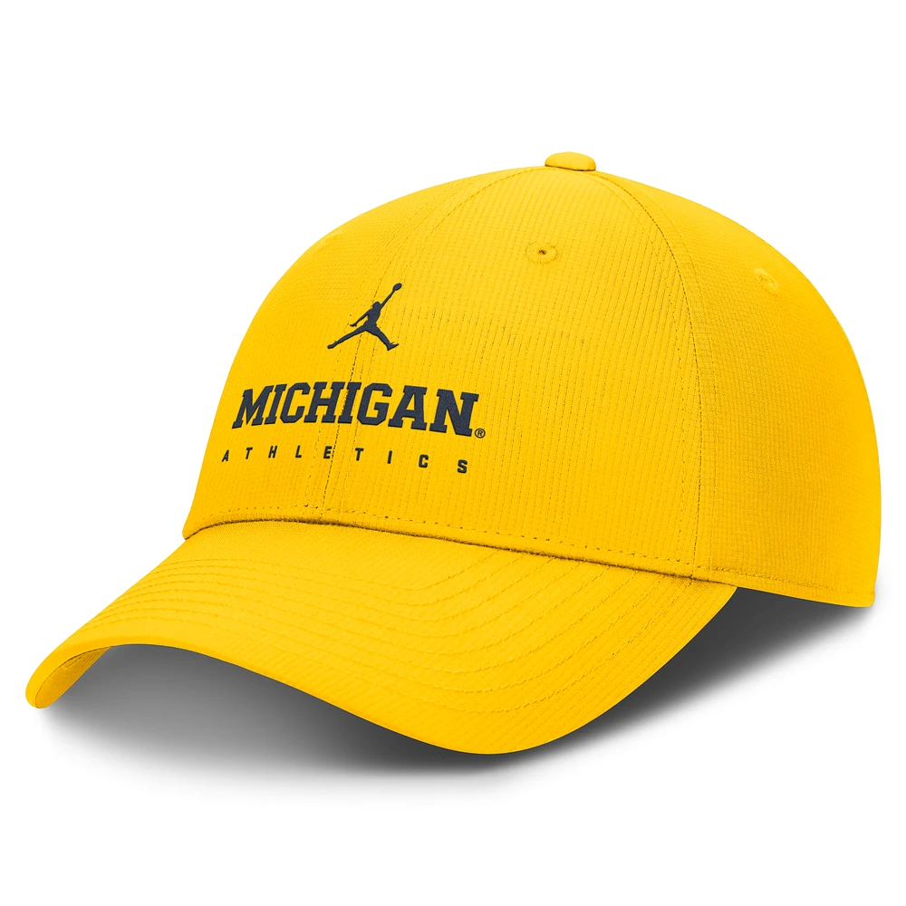 Men's Jordan Brand Maize Michigan Wolverines Club Performance Adjustable Hat