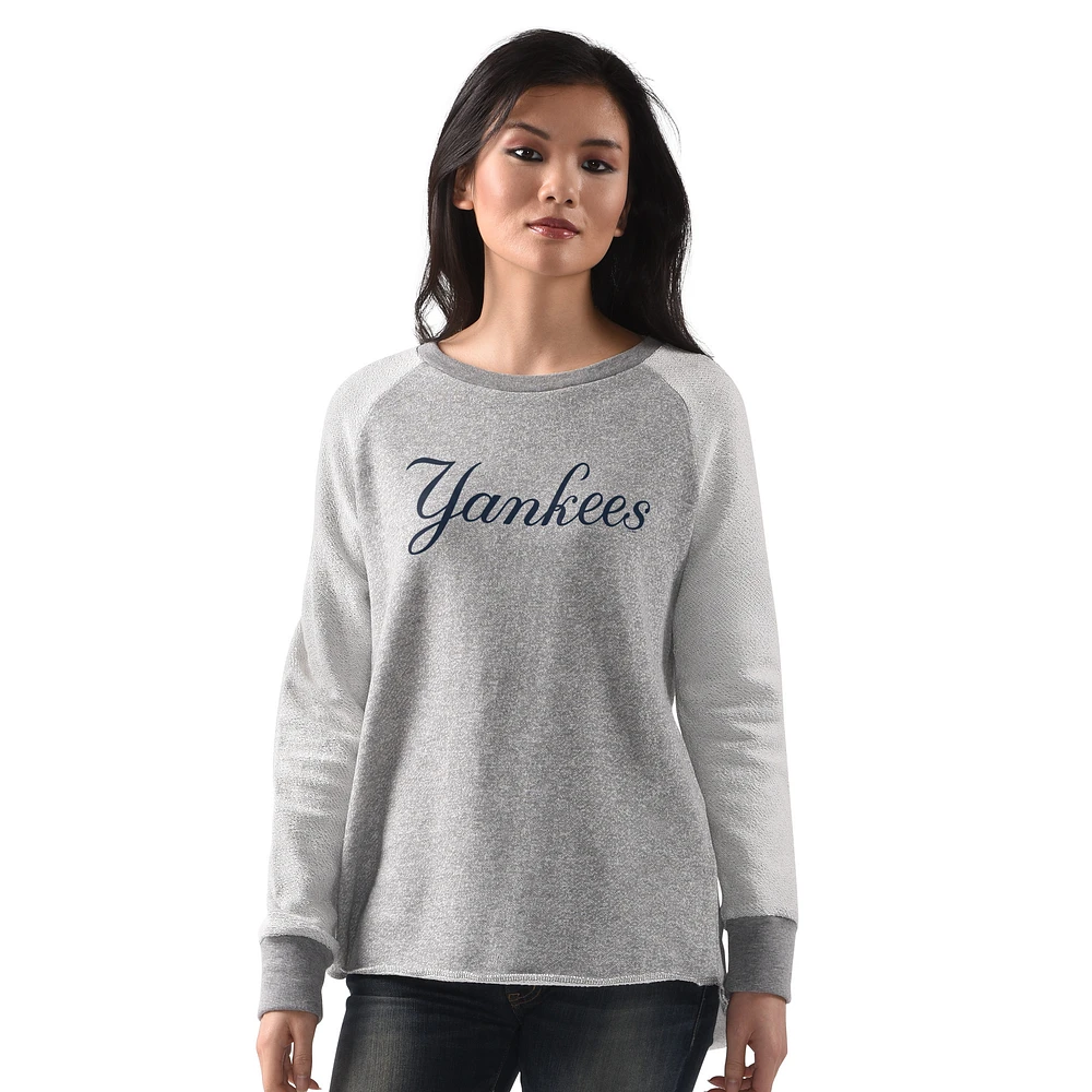 Women's G-III 4Her by Carl Banks Heather Gray New York Yankees Gridiron Raglan Pullover Sweatshirt