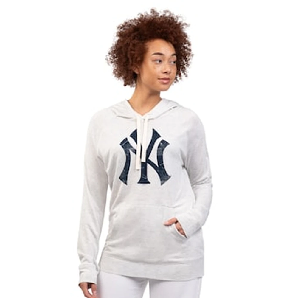 Women's G-III 4Her by Carl Banks Oatmeal New York Yankees Pregame Pullover Hoodie