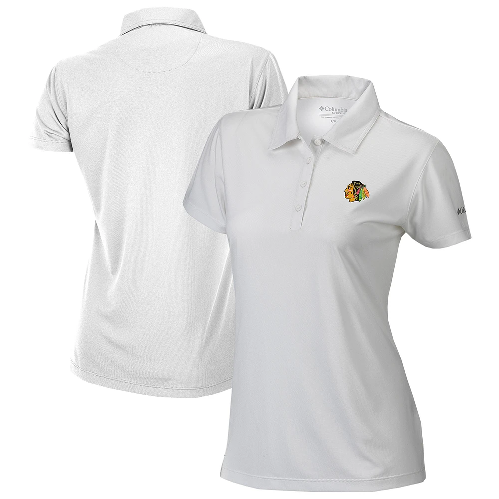 Women's Columbia White Chicago Blackhawks Omni-Wick Birdie Polo