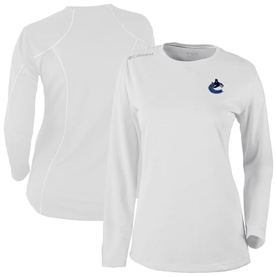 Women's Columbia White Vancouver Canucks Shotgun Omni-Wick Raglan Long Sleeve T-Shirt