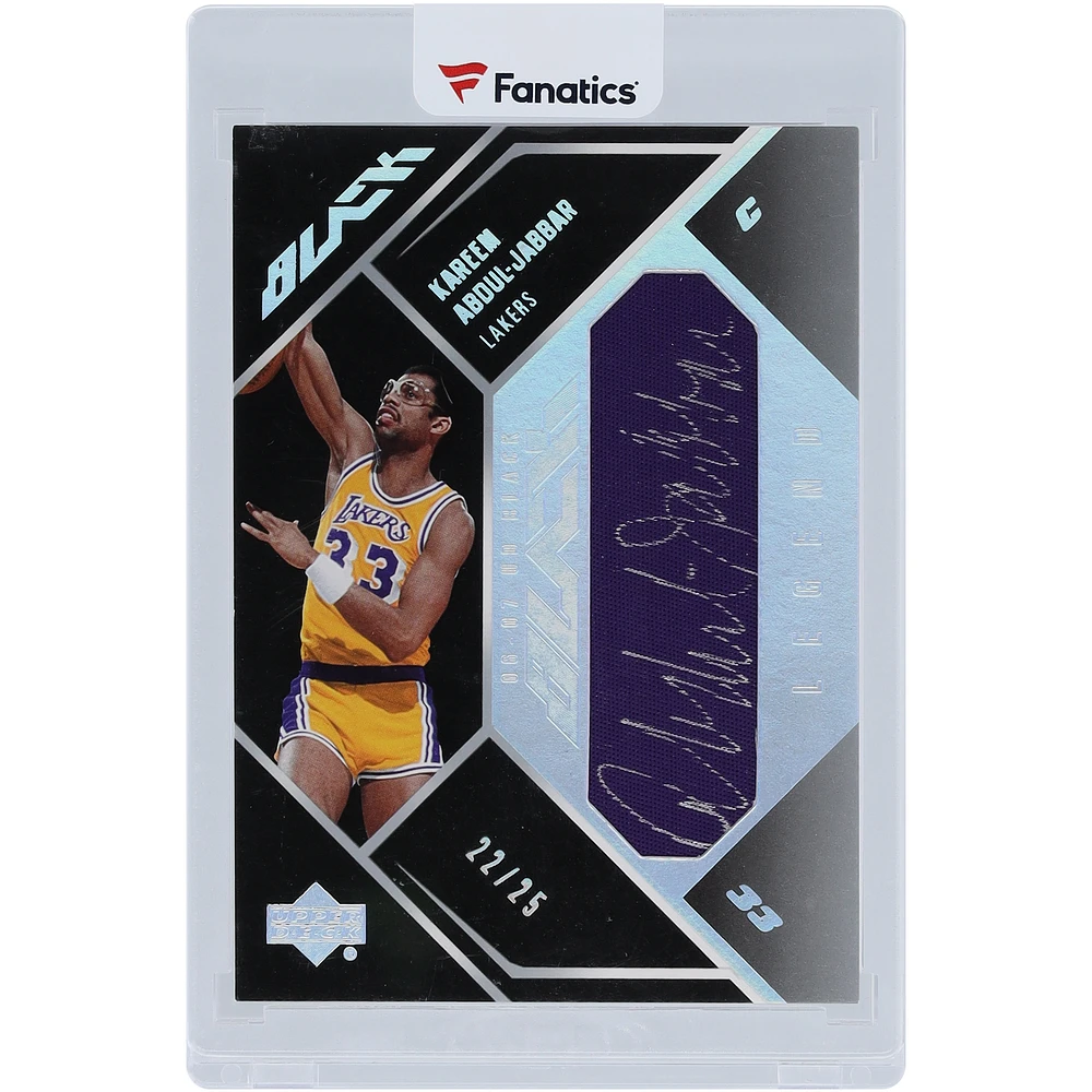Kareem Abdul-Jabbar Los Angeles Lakers Autographed 2006-07 Upper Deck Black Signed Relic #AML-KA #22/25 Card