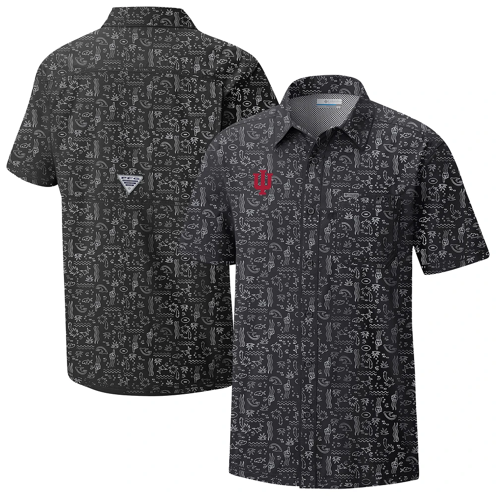 Men's Columbia Black Indiana Hoosiers Super Slack Tide Omni-Wick Button-Up Shirt