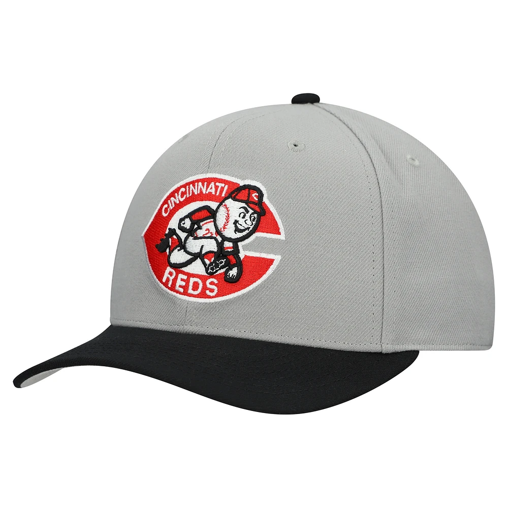 Unisex Mitchell & Ness Gray Cincinnati Reds Basic Coop Pro Adjustable Hat