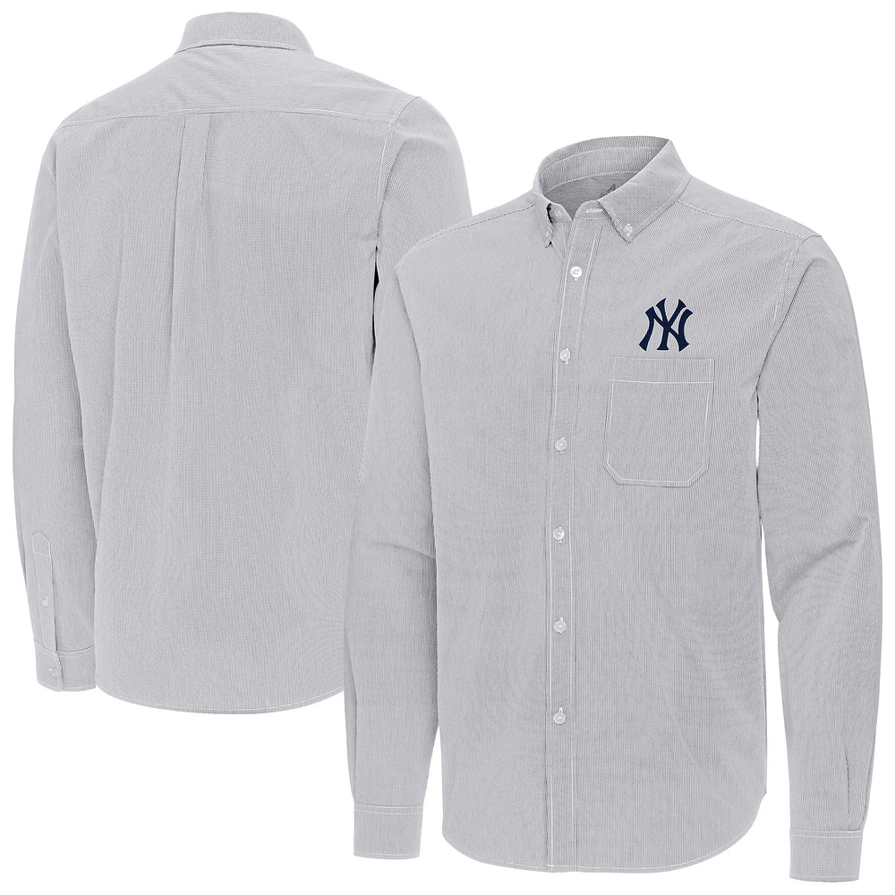 Men's Antigua Gray New York Yankees Porter Woven Long Sleeve Button-Down Shirt