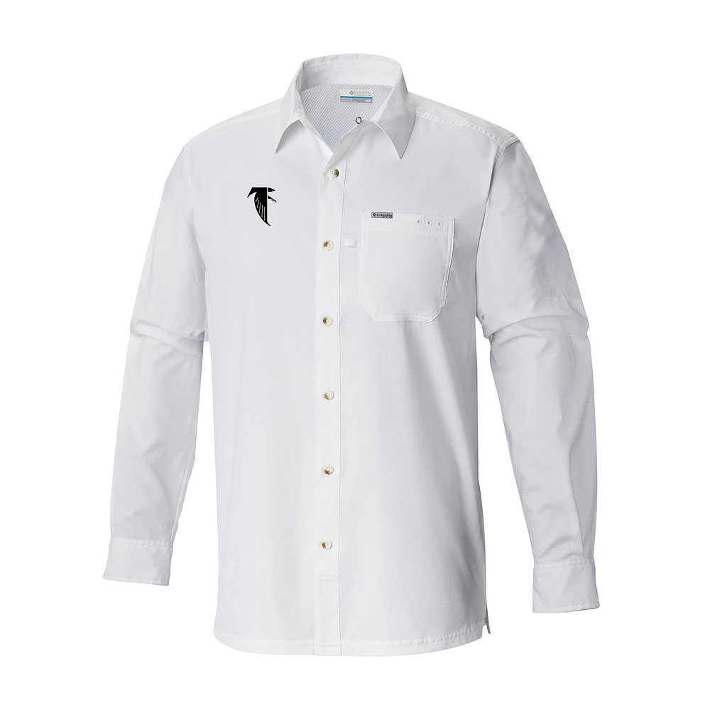 Men's Columbia White Atlanta Falcons Slack Tide Omni-Wick Long Sleeve Button-Up Camp Shirt