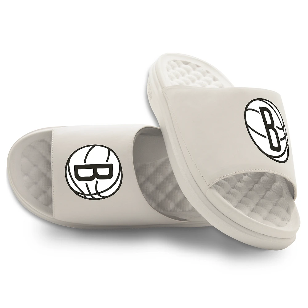 Youth ISlide Cream Brooklyn Nets Primary Motive Slide Sandals