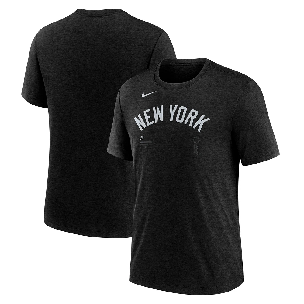 Men's Nike Heather Black New York Yankees Lights Out Tri-Blend T-Shirt