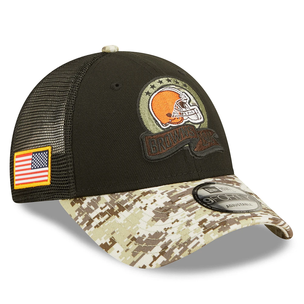 Men's New Era Black/Camo Cleveland Browns 2022 Salute To Service 9FORTY Snapback Trucker Hat