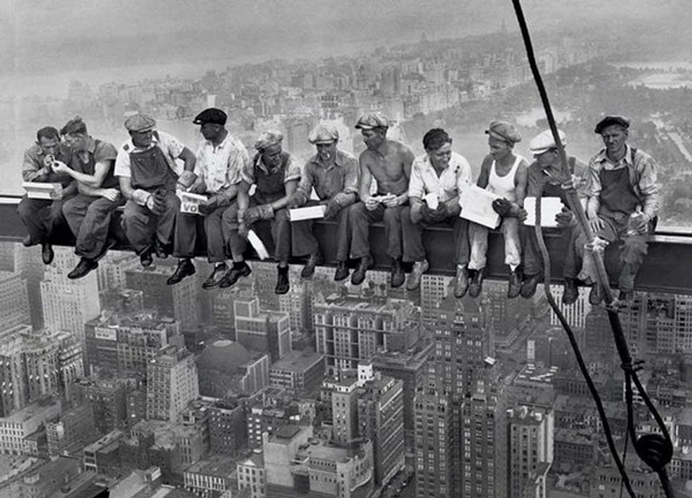 Lunch on a Skycraper