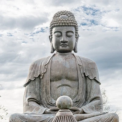 Erin Gunne - Buddha Statue