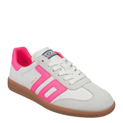 Cloud Sneaker Fluorescent Pink