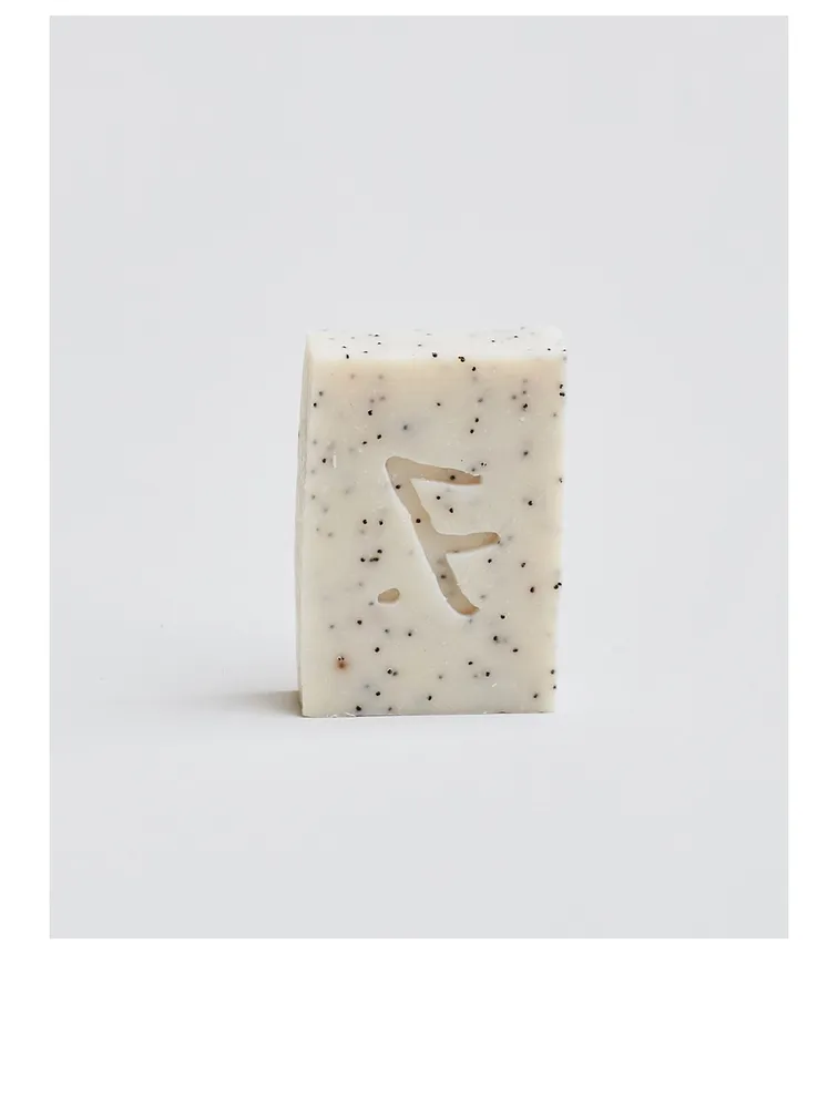 Moor Clay And Poppy Seed Soap Bar