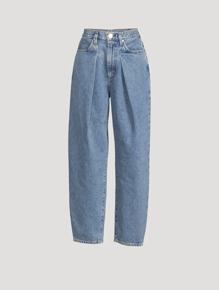 Pleat Curve High-Waisted Jeans